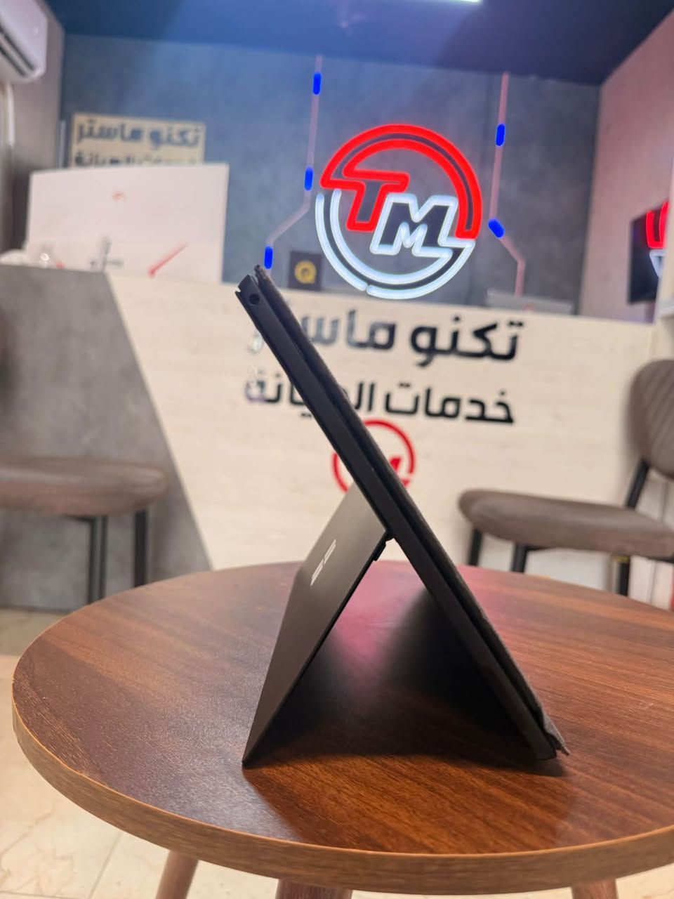 اول نسخة نزلت بتايب سي 😮من شركة  مايكروسوفت وهو جهاز المايكروسوفت سيرفس برو ٧ من الجيل الحادي عشر 🔥

👨‍💻 البطارية نسبتهة ٩١٪؜ 

👨‍💻كور اي فايف جيل العاشر فئة G7 السلسة  (i5-1135G7)

👨‍💻 رام (8 )كيكا بايت من نوع DDR4 بتردد 3733 MHz

👨‍💻 هارد ( 256) كيكا بايت من نوع

 SSD M.2 Nvme Samsung من اغلى انواع الهاردات

👨‍💻 شاشة حجم (١٢.٣) انج بدقة (2736x1824) (2K)

👨‍💻 كيبورد منفصل وضوئي مع امكانية اللمس بعشر اصابع والقلم ايضا 

👨‍💻 ياتي مع الشاحنة والكيبورد وصندوق عادي لنقله بامان.

📲 للتواصل ومعرفة الاسعار الاتصال على الارقام 

📞***********

📞 ***********

او التواصل على الماسنجر او الواتساب بلارقام اعلاه
