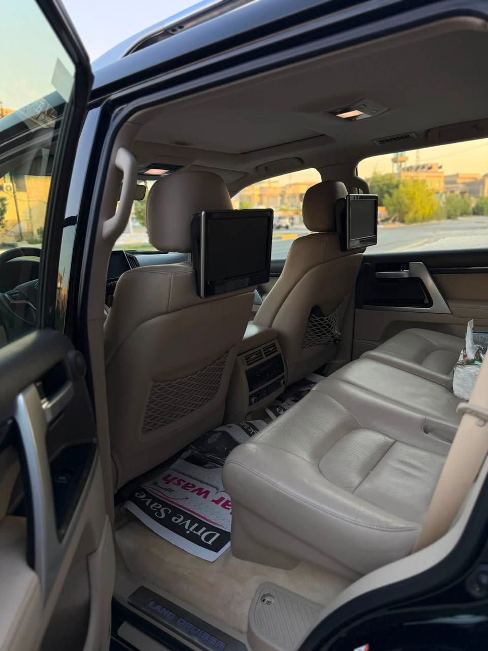 السلام عليكم
⭐ مواصفات VX-S لكزز

2019

1/1

* فتحة سقف
8سلندر 5700

* 4 كاميرات في بعض تجهيزات VX-S

* جلد

* مقاعد كهربائية

* دخول ذكي + تشغيل بصمة/زر

* تحكم بالمقود

* مثبت سرعة

* مكيف أوتوماتيك

* حساسات

* شاشة وكاميرا خلفية

* نظام تحكم بالتعليق Suspension Control

* أنظمة نزول وصعود ومساعدة للطرق الوعرة مثل Crawl Control وMulti-Terrain Select 

ماشية 56الف

السعر 55الف$وبيها مجال 

الرقم ***********

المكان بغداد
