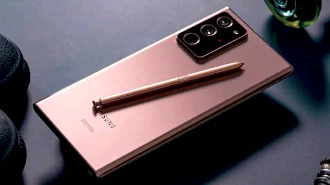 الجهاز الراقي من سامسونج النوت
فئه النوت راقيه
samsung not 20 ultara
سامسونج نوت 20 الترا 
الشاشة: Dynamic AMOLED 2X بحجم 6.9 بوصة، بدقة QHD+ وتدعم معدل تحديث 120Hz.  
المعالج:   Snapdragon 865+ 
الذاكرة والتخزين: ذاكرة عشوائيه  12GB RAM، مع مساحة تخزين 256 كيكا بايت
الكاميرا الخلفية (ثلاثية): أساسية 108 
البطارية: 4500 مللي أمبير، تدعم الشحن السريع بقدرة 25 واط والشحن اللاسلكي.  
الميزات: قلم S-Pen محسّن بتأخير 9ms، مقاومة الماء والغبار IP68، وهيكل من الزجاج Gorilla
بسعر 460 الف 
بغداد زيونه ربيعي قرب مجمع البركه 
***********