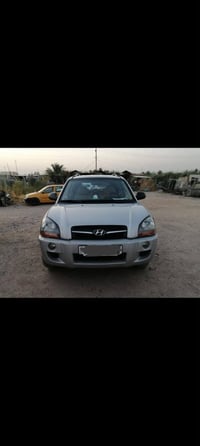 توسان • ٢٠٠٩ • محرك ٢٠٠٠