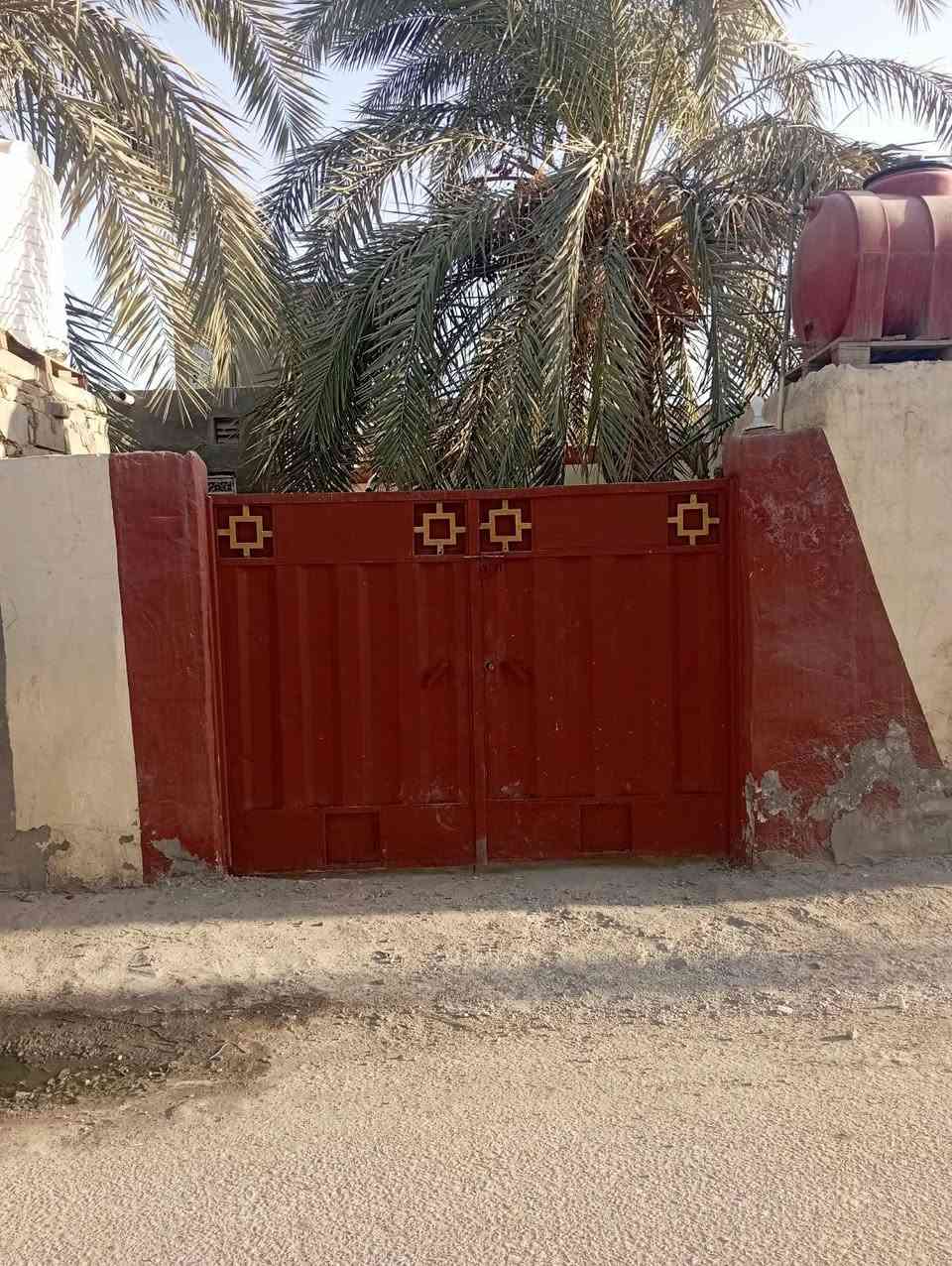 الدرللبيع طابو صرف تبليط ومجاري
 
مساحة 110

مكانه بابل الحمزه الغربي حي العسكري قرب ساحه كلبجه
رقم  ***********
