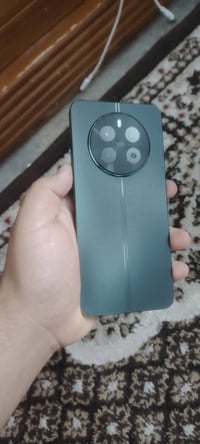 ريلمي ١٢ برو • ٢٥٦ • شخط بالشاشة