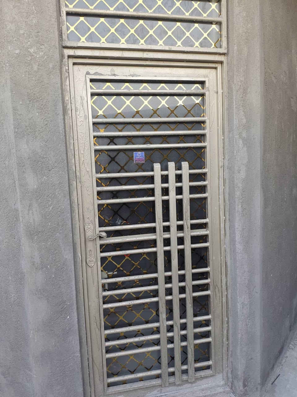 ✨ فخامة الزجاج… عنوان المكان الراقي ✨
نوفر لكم تنفيذ جام خانات وقواطع زجاج بأحدث التصاميم العصرية، لتمنح المكان اتساعاً وأناقة وإضاءة طبيعية مميزة.

✅ قواطع زجاج للمكاتب والمحلات
✅ جام خانات للمنازل والشركات
✅ زجاج سيكوريت عالي الجودة
✅ قياسات وتنفيذ حسب الطلب
✅ دقة بالمواعيد وتشطيب احترافي

إذا تريد مكانك يبين بمظهر عصري وفخم، الزجاج هو الخيار الأمثل.

📞 للاستفسار والحجز:
      *********** اتصال فقط
     *********** واتساب

📍 الخفاجي للألمنيوم والزجاج

 #قواطع_زجاج #زجاج_سيكوريت #ديكورات #ألمنيوم
