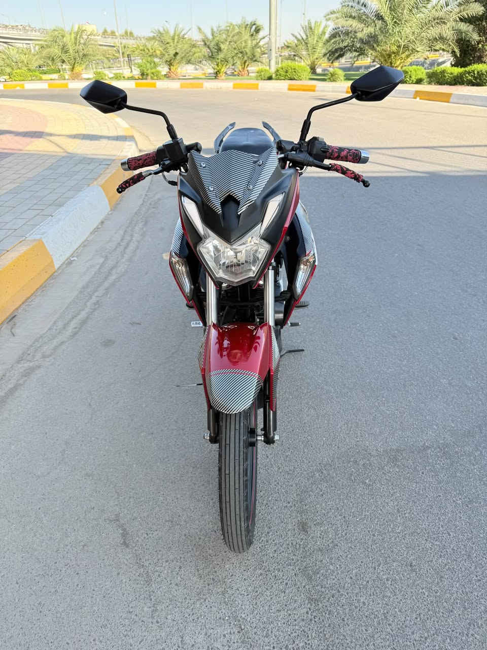 #يا_الله
السلام عليكم

دراجة للبيع

نوع هاوجي دي اف 

موديل 2023

مسجل 2 لوحه وسنويه انگليزي

شرط التحويل ثاني يوم

دراجة فول نضافه مثل ما واضح

السعر 20 ونص وبيها مجال قليل

 

مكان الدراجة الرمادي منطقة الورار

رقم ***********
