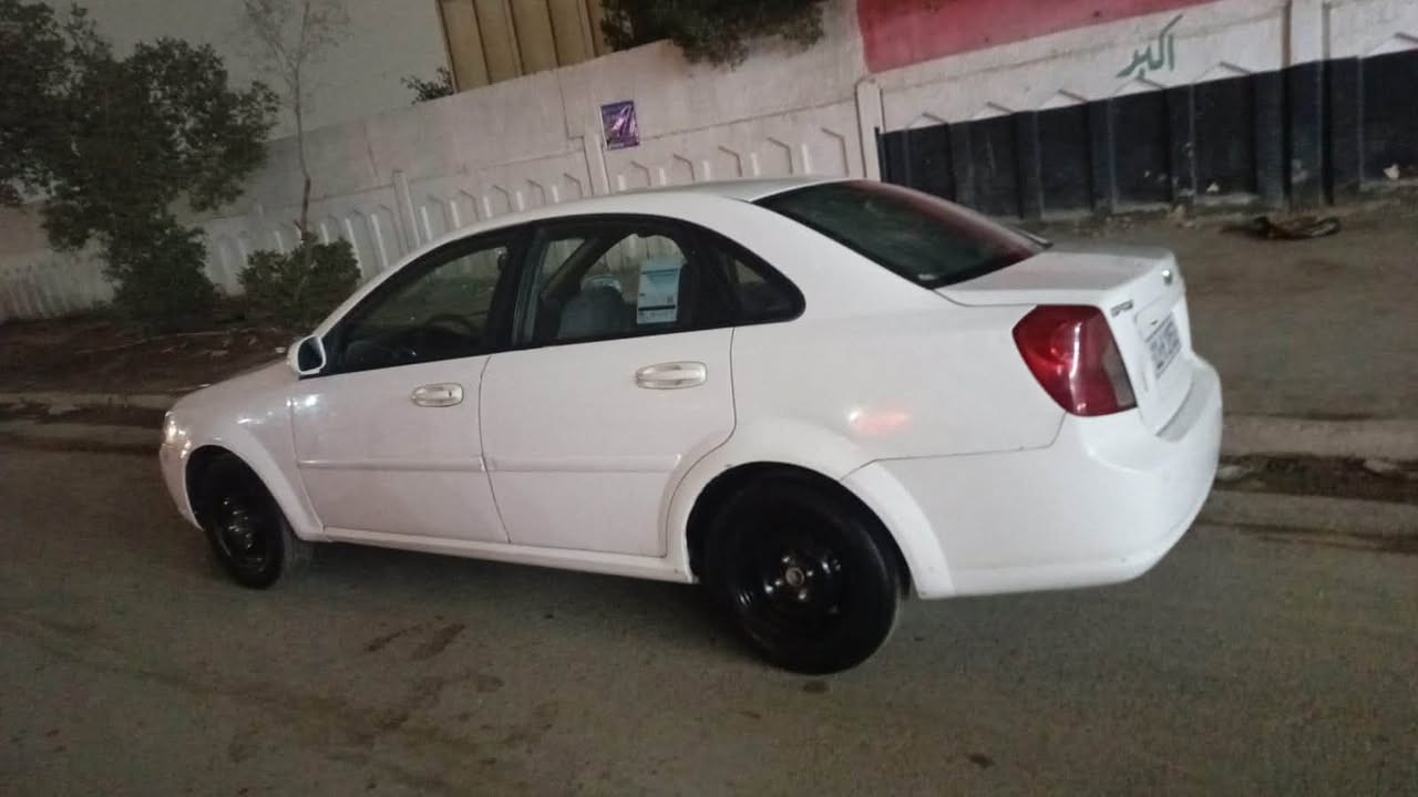 السلام عليكم شباب اوبترا ٢٠٠٥ كير عادي مكفوله بس دوسات وهلالات سياره جديده صدر جديد نقصهه بس ماسحات وبأسمي تحويل ثاني يوم مكانه حي القاهره للاستفسار ***********
