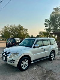 باجيرو • ٢٠٠٩ • محرك ٣٠٠٠