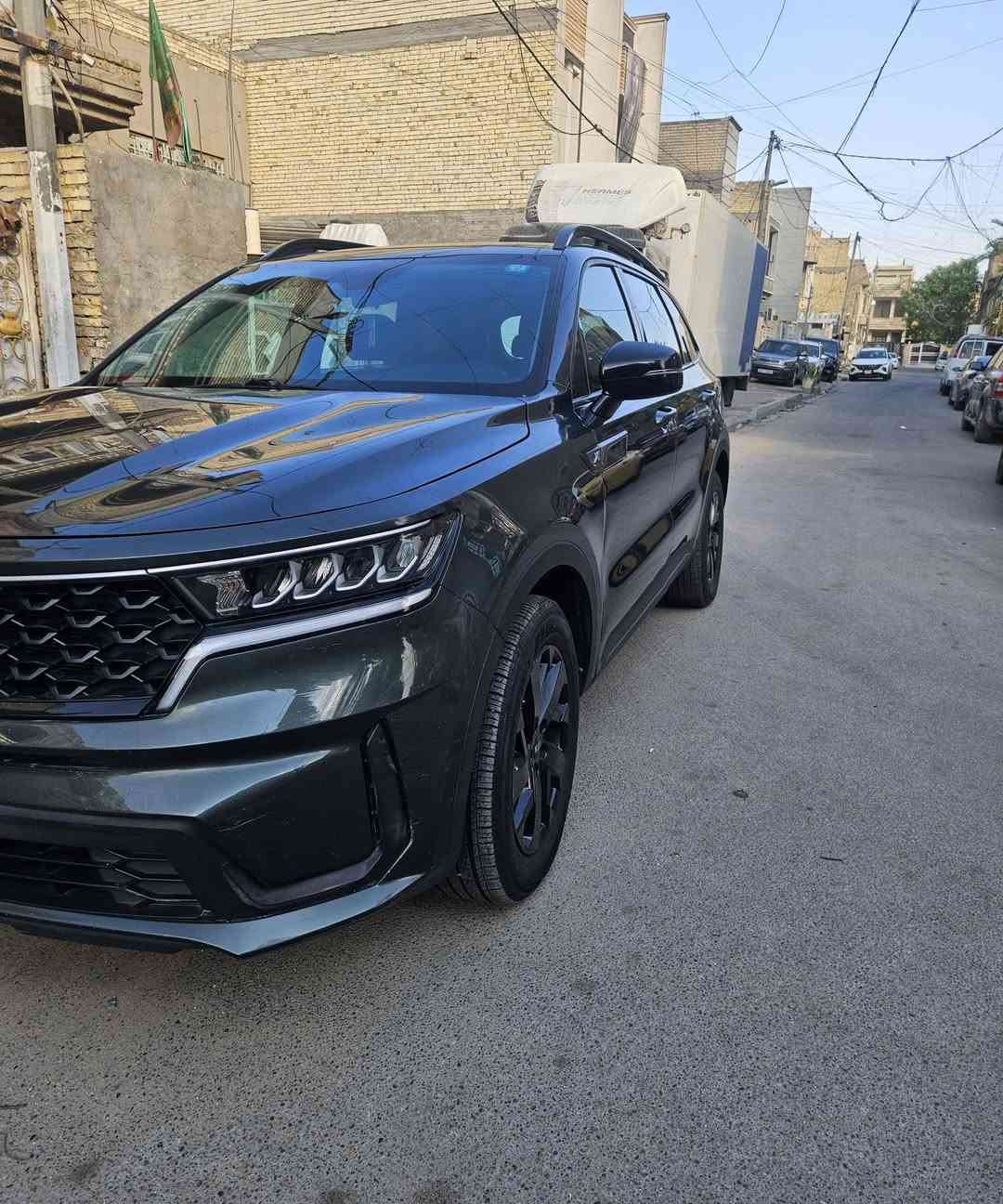 كيا سورينتو 2023 S
فول مواصفات 
محرك 4 سلندر 2500 cc
يولد 191 حصان
دفع رباعي او ثنائي حسب رغبة السائق 
مقاعد جلد
7 راكب كشنات متصله 
مغلف الجام بعازل حراري 
كامرا خلفية 
حساسات خلفية وامامية 
مانع تصادم 
مانع انزلاق 
وهواي مواصفات اتعاجز اكتبهة 
رقمهة بغداد تحويل مباشر
مكانهة بغداد الحرية 
السعر 250 وبيهة مجال 
سيارة نظيفة ومرتبة 
وما بيهة ذرة نقص 
والف عافية للي تصير من نصيبة 
للاستفار اتصال او واتساب 
‎***********
