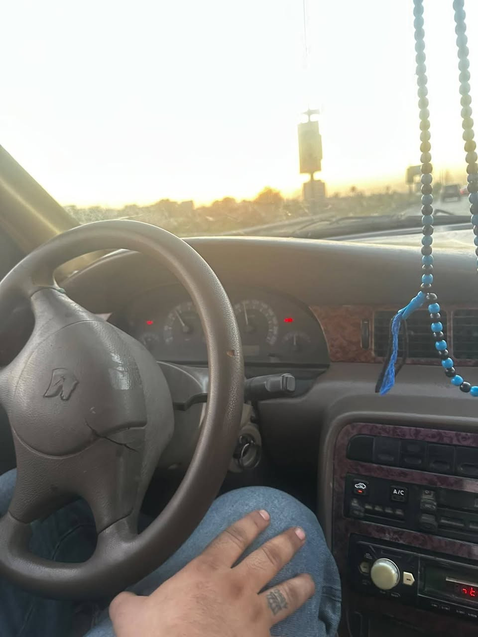 السلام عليكم
سمند مديل ١١ رقم بغداد الجديد هزة جديدة ( السياره بسمي تحويل ثاني يوم) 
هيئة غرامه مصفرة صدره كلش حلو سنويته تنتهي ب٢٠٢٩ مكينه كير خير من الله سياره ماناقصه شي سعره ٢٥ بيه مجال بسيط حك جيه تدللون 
#اتصل ***********
