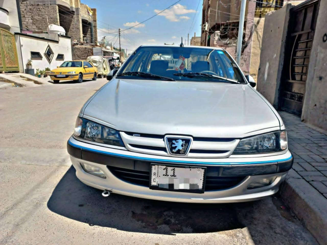 بيجو بارص مديل 25 ماشيه 30 الف السياره خير من الله السعر  85... ***********
