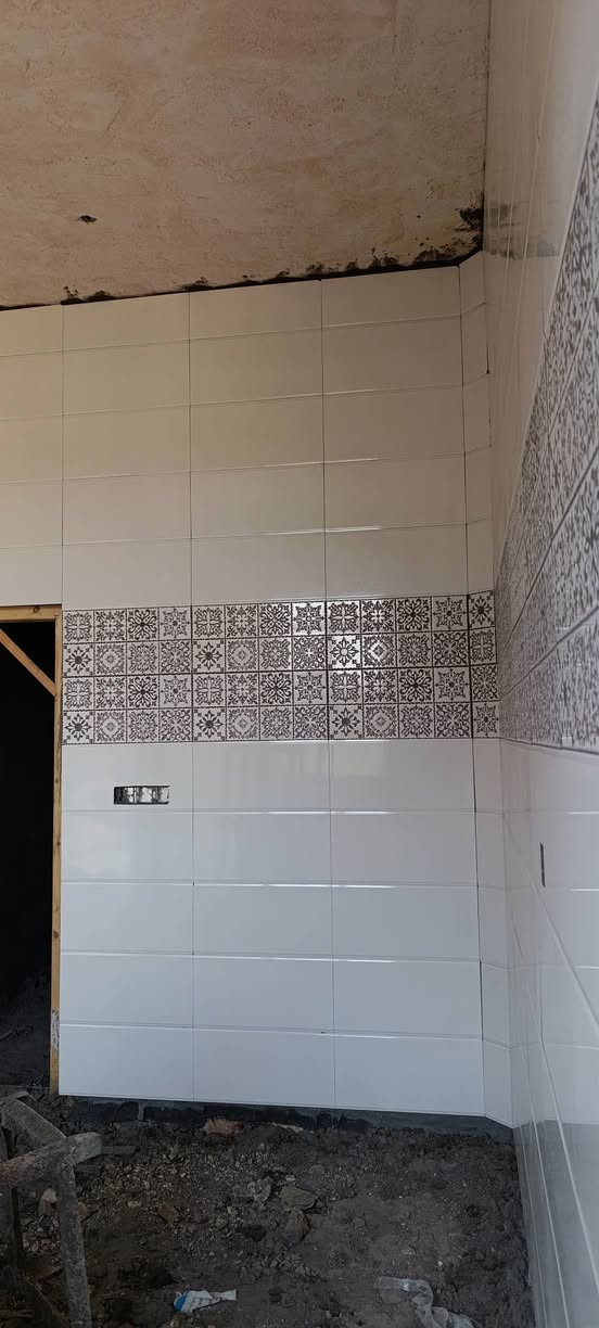 سلام عليكم كادر خلفات سراميك  شغل جداري ارضي واجهات مرمر بورسلين لوح شغل بماده بسميت  شغلنه سماوه رميثى شركات ومحافضات مانطلع شغل درجه اولى واحلى من صور بعد شغل عل متر ومكطوعه 
اتصال*********** واتساب ***********
