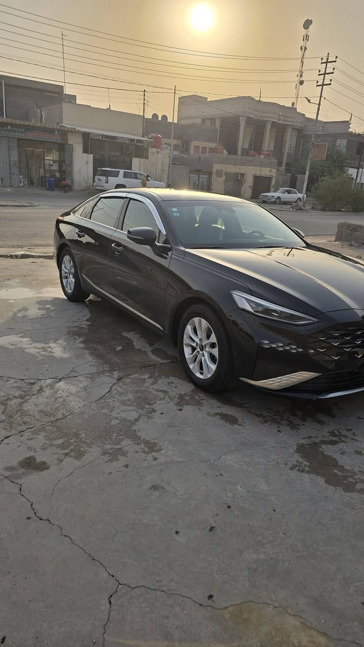 سياره k8 2024 غاز خط واحد شهداء ذي قار تقريبا سنه وشهرين وتصير حره وكاله عامه كلشي واضح بالصورة موصفات وسونار مرفق  مكان السياره البصره خور الزبير مراوس ب سوناتا بنزين ١٨ وفوك او بيع ب 170 للتواصل ***********
