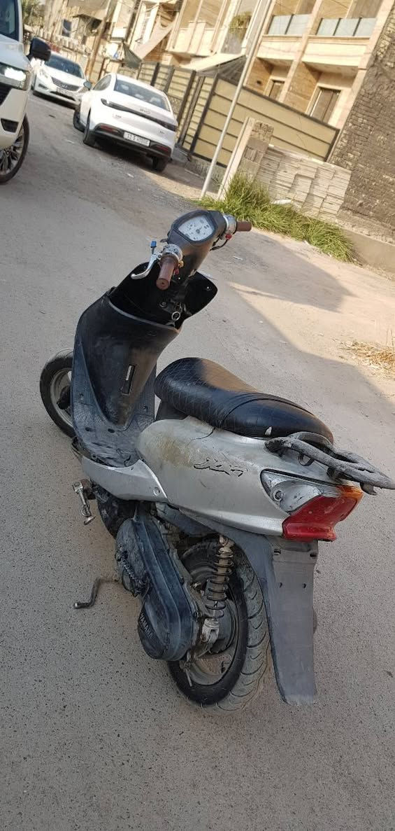 عصفورية هندر سلف نقصها باتري وكفرات بغداد السيدية سعر ٢٠٠ الف
