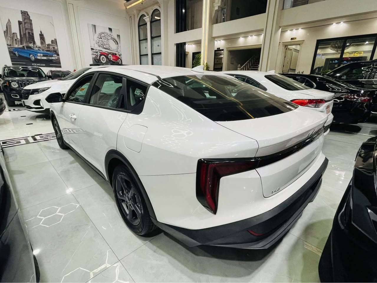 سلام عليكم 
سيارا Kia K4 موديل 2025 وارد امريكي 
سيارا بيها جاملغ خلفي صبغ فقط بي دون دواخل بي دون ارباك 
مواصفات LXمعرفه 
ره قم تلفون 📞 
***********واتساب فايبر 
*********** أربيل, العراق
