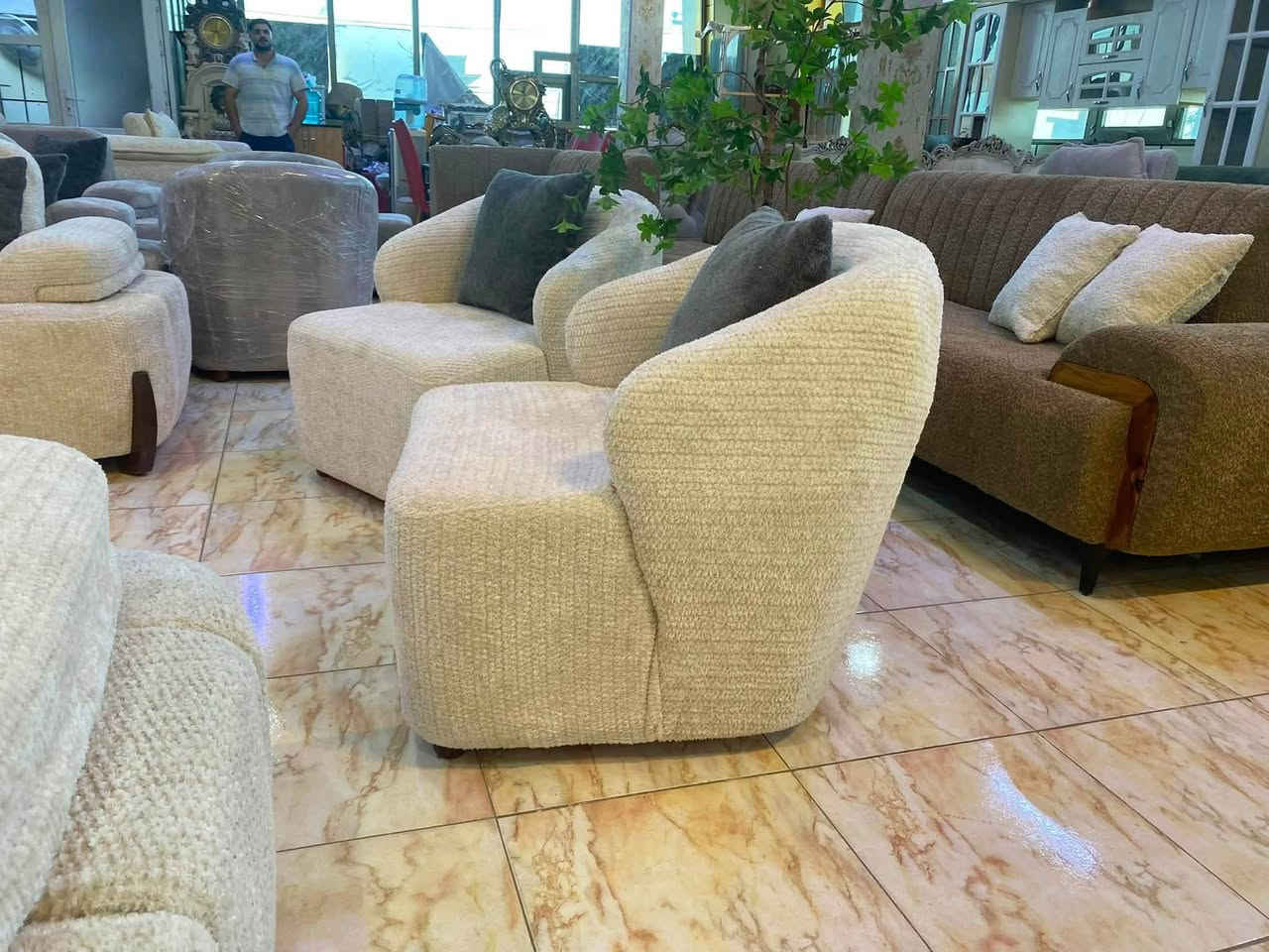 موديل الباندة رجع توفر بأحدث أصدار يمنة 💯✅
قماش خاولي 
مقعد طبي 100%
يدات سلايت 
ظهر سلايت يتحول سرير
جميع القطع مجزئه 
طبلة وسيطة جوكر 
منفذ شاحن usb,,tbc
البيع بالنقد والتقسيط ☑️☑️
البيع جملة ،،،ومفرد☑️☑️
خدمة توصيل جميع محافظات العراق بأسعار مناسبة 
***********
