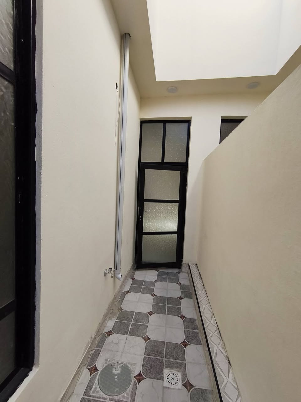 [[بسم الله الرحمن الرحيم]]
    🏡     🏘      🏚 

#يوجد_مشتمل_للبيع 

#العنوان  الفلوجة 
#المنطقة حي الشهداء // مقاطعة 19 الف خلف مجمع البرديني
 

✅المساحة : 125م
⬆️ الوجة : 6 وربع م
🏞️النزال : 20م
 
مكون من
غرفة 1
استقبال 
صالة 
مناور 2
مطبخ
صحيات
الارضية سيراميك
الجدران سيراميك 

                       #بناء 🧱 : طابوك
      
       #شارع 🏞️⬆️⬆️ : 10م

  #السعر_محدد_من_قبل_البائع 
        
    ⚖️⚖️   نوع الملك : طابو صرف تحويل مباشر 🏙 

        #السعر 💰💸: 84 مليون وبي مجال

__________________________________

للأستفسار⛔🖲️ : مراجعة 
🥇#مكتب_الرافدين_للعقار 🥇
العنوان شارع المنجزات تقاطع جامع التقوئ مجاور محطة نمبر وان المركزية لغسيل السيارات 🚗🚖
__________________________________

#ملاحظة//📋📑 اذا لديك عقار تريد تعرضة للبيع او تريد تشتري عقار قم بمراسلة الصفحة او اتصال على لارقام الموجودة+ واتساب
            
         #للأتصال_او_واتساب 📞  ***********
         #للأتصال_كورك.   📞.      ‏‪***********‬‏

#بيع_وشراء_الدور_السكنية_والزراعية_العقارات_في_مدينة_الفلوجة #مكتب_الرافدين_للعقار_بيع_وشراء_العقارات_بسعر_مناسب
@#عقارات_الانبار_الفلوجة
