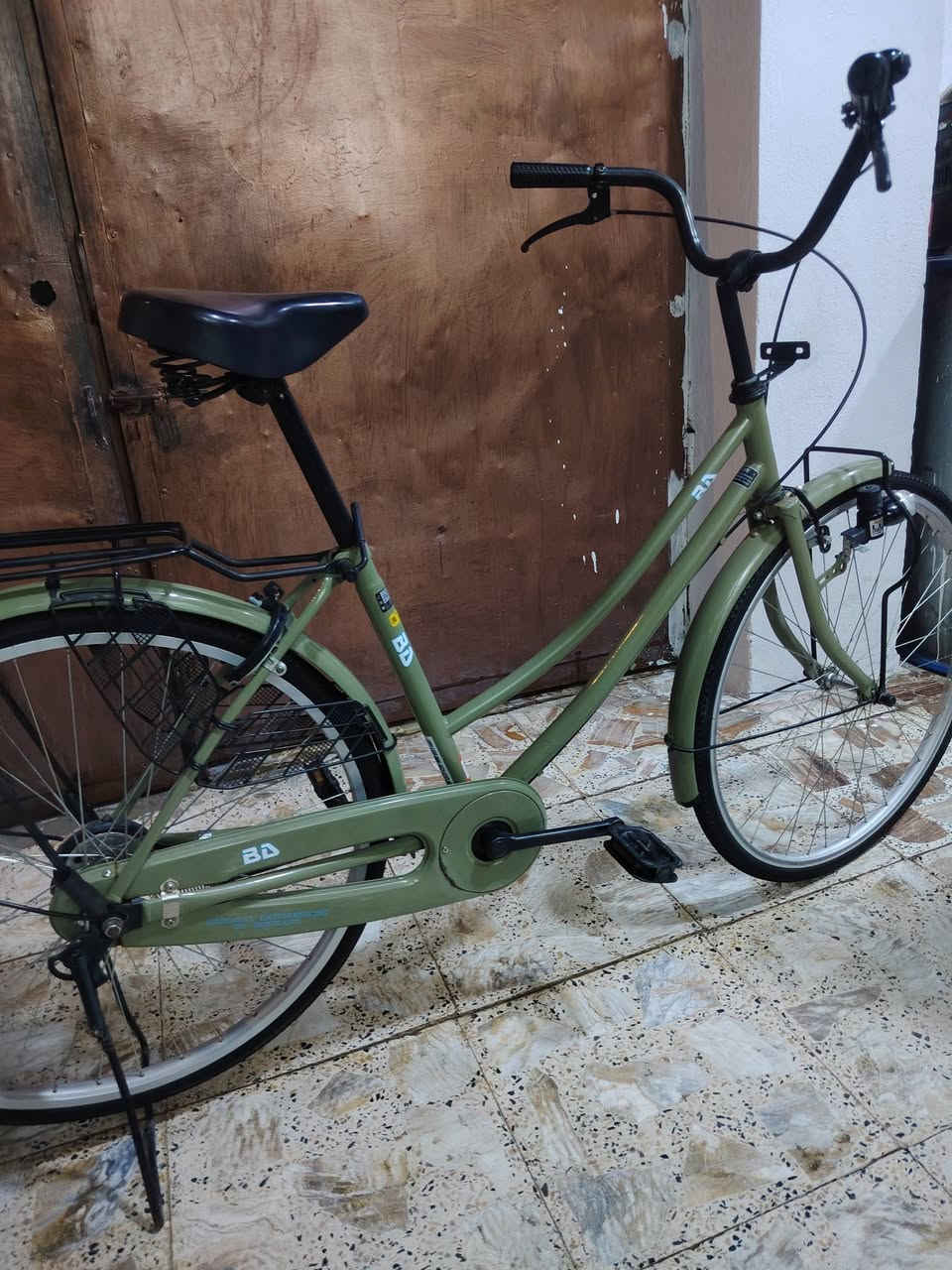 السلام عليكم باسكل بطه حجم 26 باسكل جديد قبل اسبوع اشتريته زيرو كربلاء حي الامامين سعر 120 وبي مجال لشراي واتساب فقط ***********
