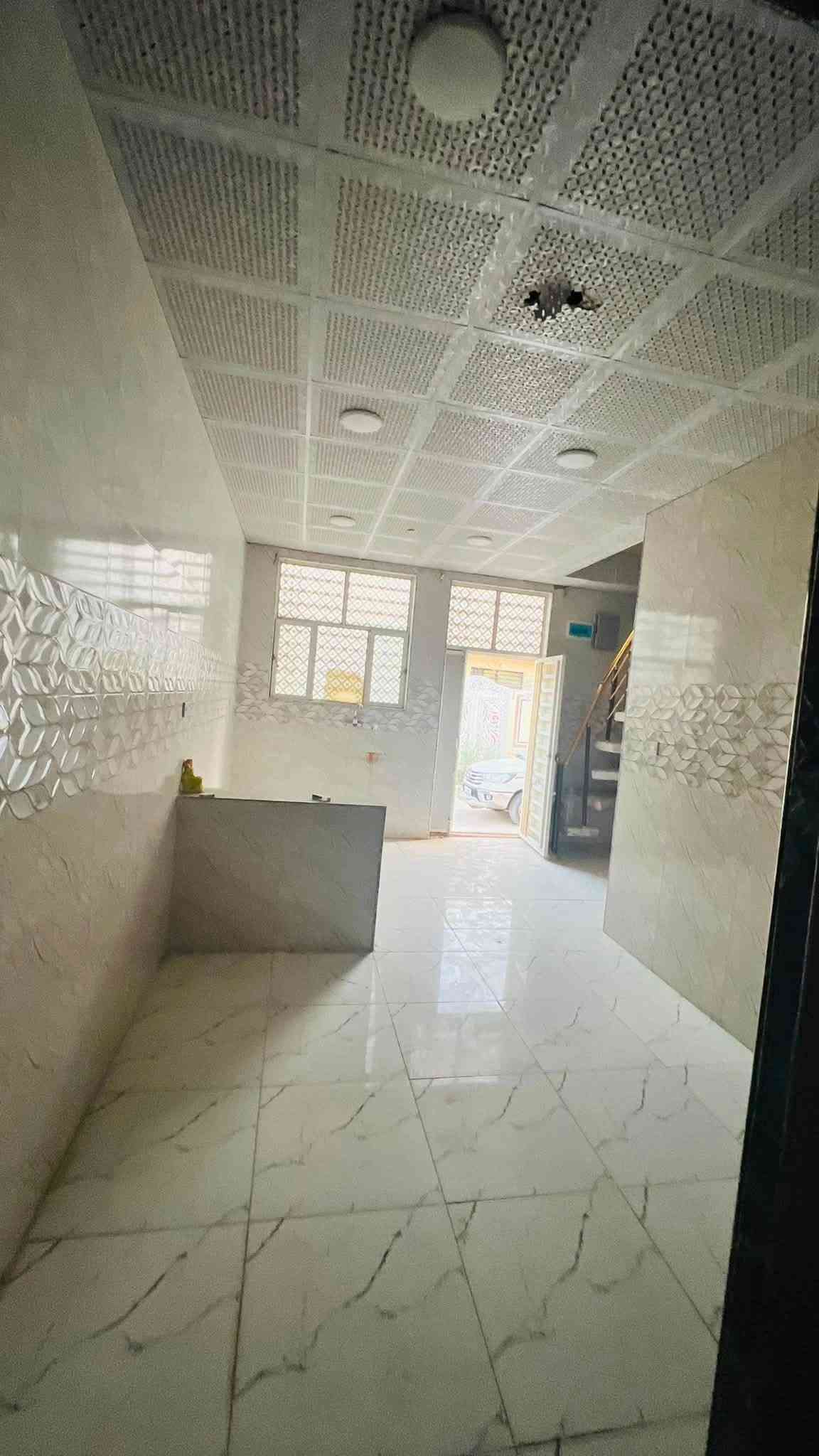 دار 50 متر للبيع
النداء  رقم العقار 46401
بناء جناي درجه اولى طابق واحد
للتواصل ***********

