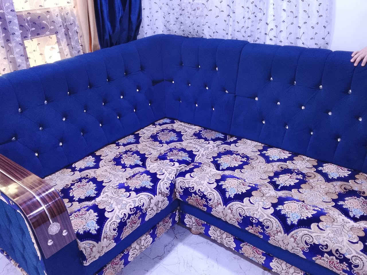 طخم مستعمل نظيف أخو الجديد ب 750الف
تواصل***********
