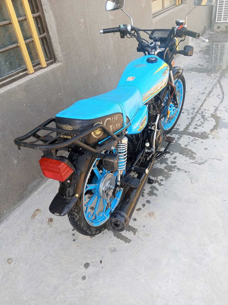 اسلام عليكم  دراجه للبيع
✅سونك  
✅حجم لمحرك 200Cc
✅مديل 2025
✅دراجه مزوده 
✅دبل دسك امامي 
✅ كهربائية شغاله  كلهن 
 
🔴اوراق موجوده 
✅عنوان بغداد لمحموديه لطيفيه 
✅ تفاصيل اكثر عن لدراجه خاص او واتساب او تصل 
👈***********
💵سعر 750بي مجال بصيط
