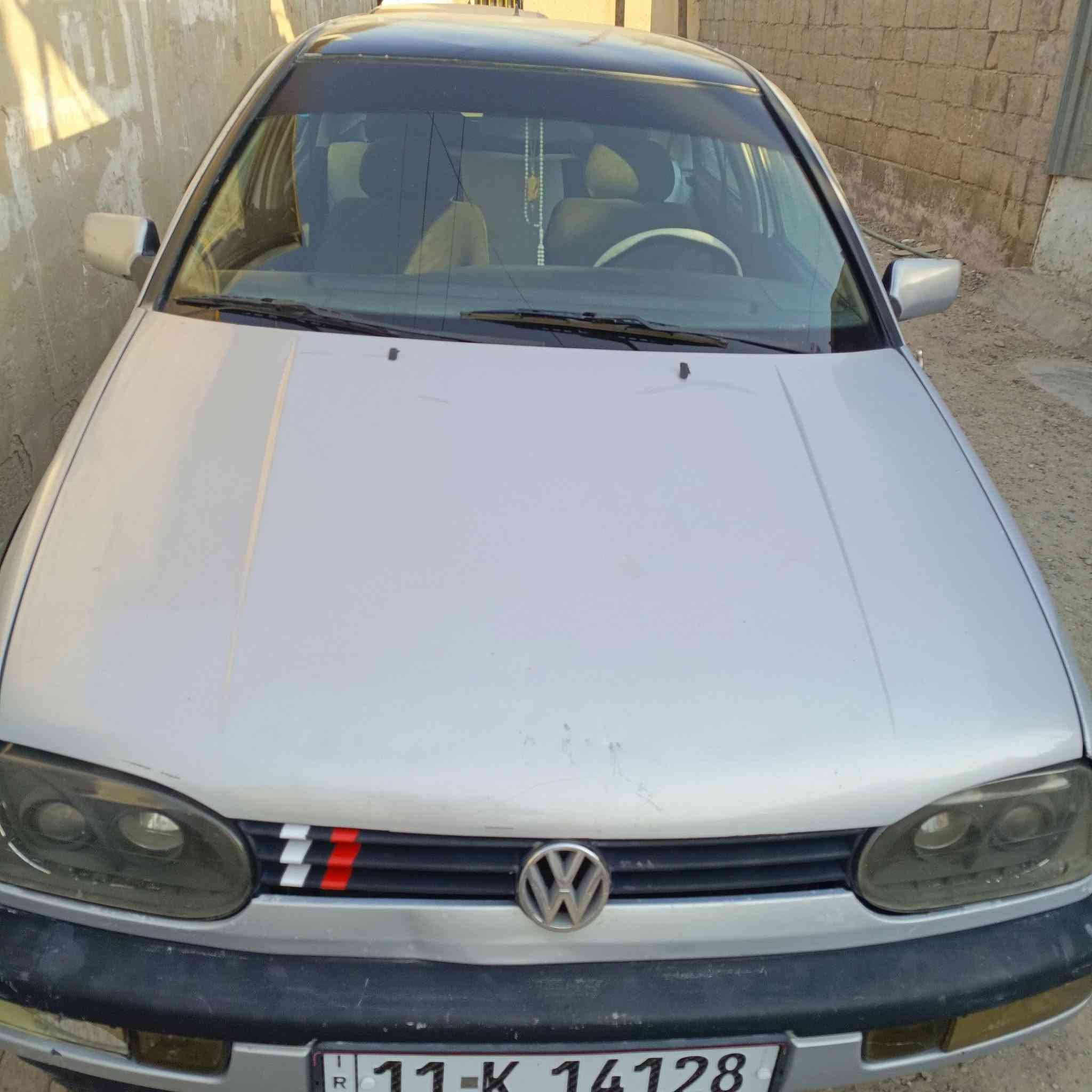 للبيع كولف 1995محرك 2000كير وتو ***********
