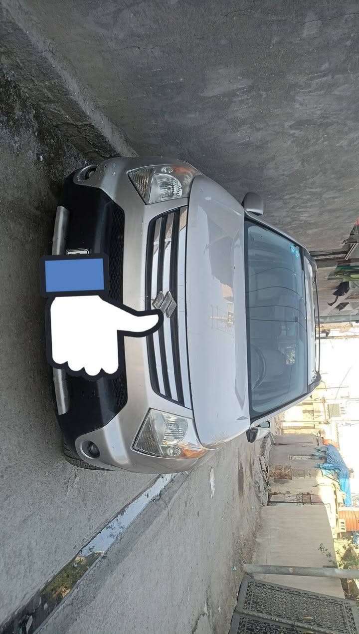اسلام عليكم للبيع سازوكي XL7 موديل2008 وارد امريكي
مواصفات 

رقم بغداد باسمي 
البصرة شط العرب 
*********** , ***********

 3 قطع تبريد 

 كفاله محرك كير حداديه جديدة  تخم تاير باتري جديد تبريد كله جديد وجاهزه من كلشي 
سنويه توني محدثهه 
7 راكب 
تحكم ستيرن 
فتحه بالسقف
السعر 75 وبيهه مجال
