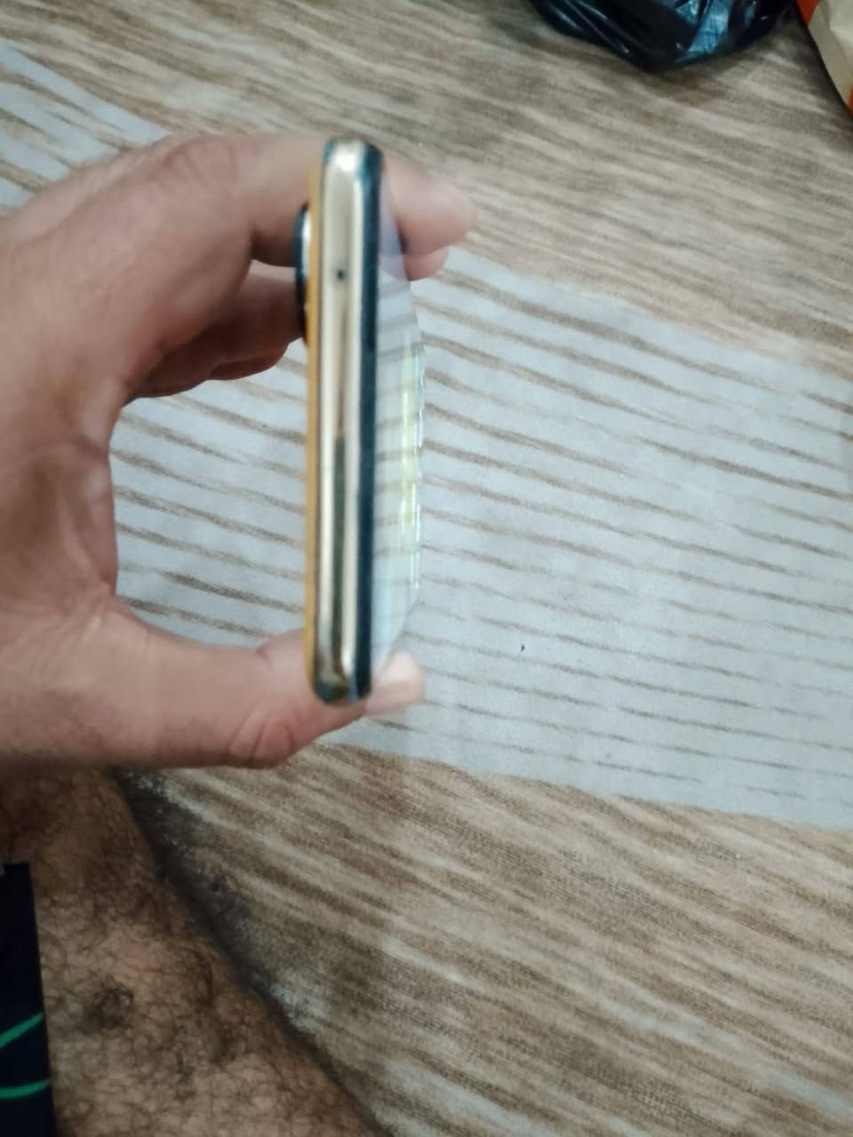 اوبورينوT8ذاكره256بيه هاذه السوادالفوك وخط ناعم ممئثرابدعلمس شحن تايب سي سعره/150الف مكاني بغدادمدينت الصدر ***********

