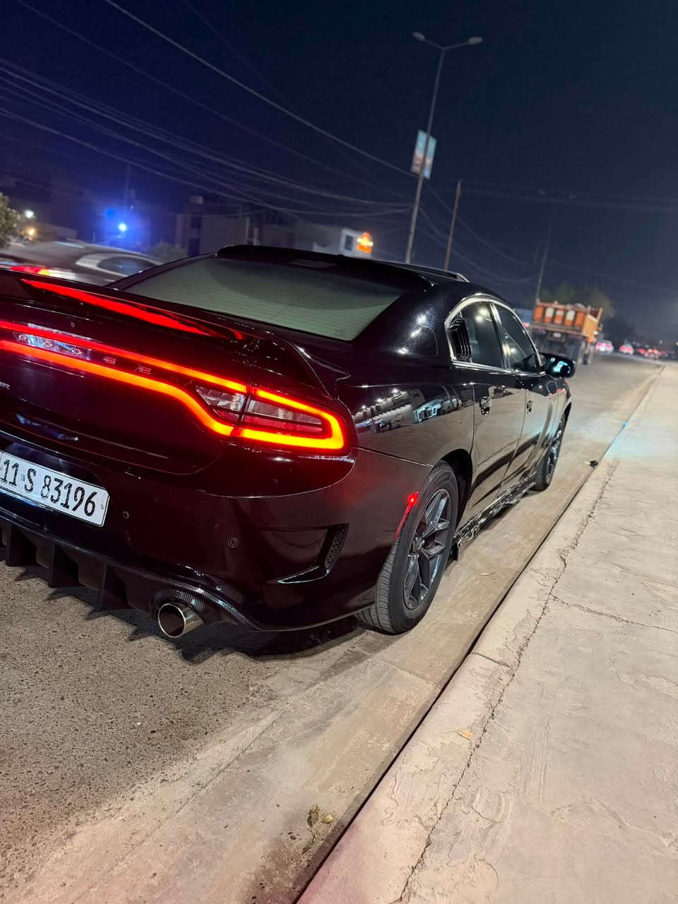 السلام عليكم
جارجر موديل 2020
SXT PLUS
فتحة كشنات جلد
تدفئة تبريد بالكشنات
كشنات خلفية تدفئة
ستيرن تدفئة 
وباقي المواصفات المعروفه 
السيارة ماشية 70 الف ميل
تخم تاير جديد جواها
حادثها موضح بالصور 
جاملغ وبنيد وصار بيها بارد بالجاملغ الخلفي
السعر ب ١٨٥ وبيها مجال
***********
مكاني بغداد حي الخضراء
