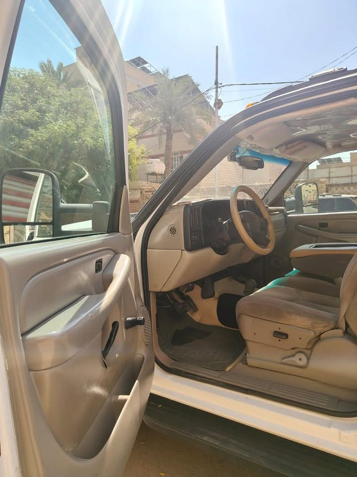مكلف بالنشر بيع سيارة شوفرليت فحل 2006مكينة كير الف خير من الله تبريد تدفئة فول معمره تعمير صحيح مزاد وزارة الداخلية كتابها جاي والمعاملة مشتغلين بيها السعر 125$ كتابها جاي باقية بس تدفع كمرك وتسجل حياكم الله ***********مكان السيارة نجف للجناي يستاهلها

