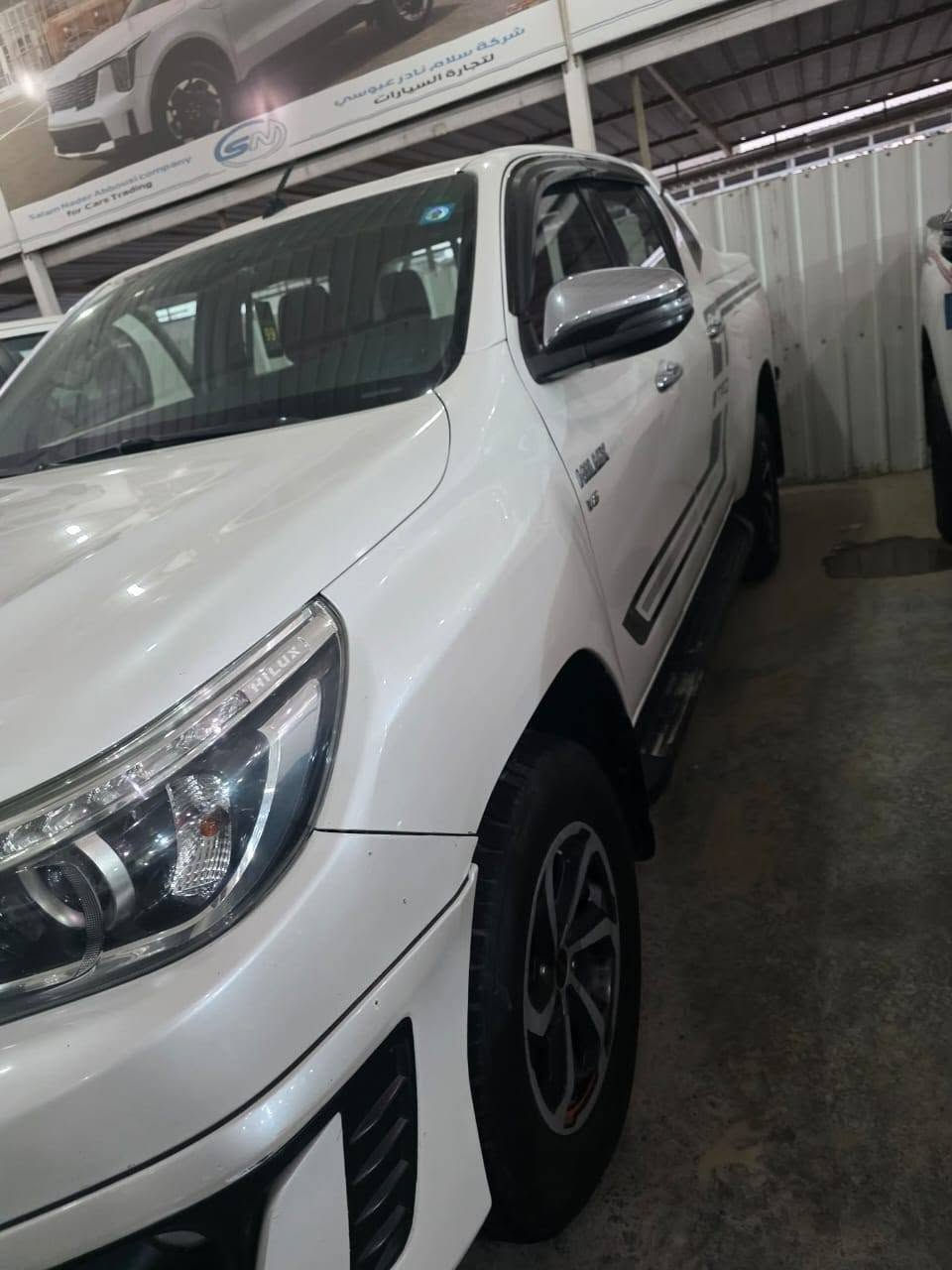 السلام عليكم 
تيوتا هايلوكس 
موديل 2019
فورويل  دفع رباعي
كويتي ساز TRD
V6  -----4000
بصمه السياره
محرك وكير مكفولات 
6نمر 
تخم تاير 
دوشمه كامله داخل احمر
سنويه ماساقطه 
لايت زنون عالي وناصي 
دبل اشاره بلمري
السياره مناقصه برغي
السونار موجود بلصور 
درع امامي ودرع خلفي
تبريد شغال ثلج
رقم السياره بغداد مميز
سعر السياره 305 وبيه مجال 
مكان السياره بابل حله بلمركز
للاستفسار اكثر عبر الرقم التالي
*********** واتساب
