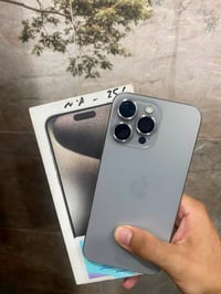 آيفون ١٥ برو ماكس • ٢٥٦ • بطارية ٨٧٪