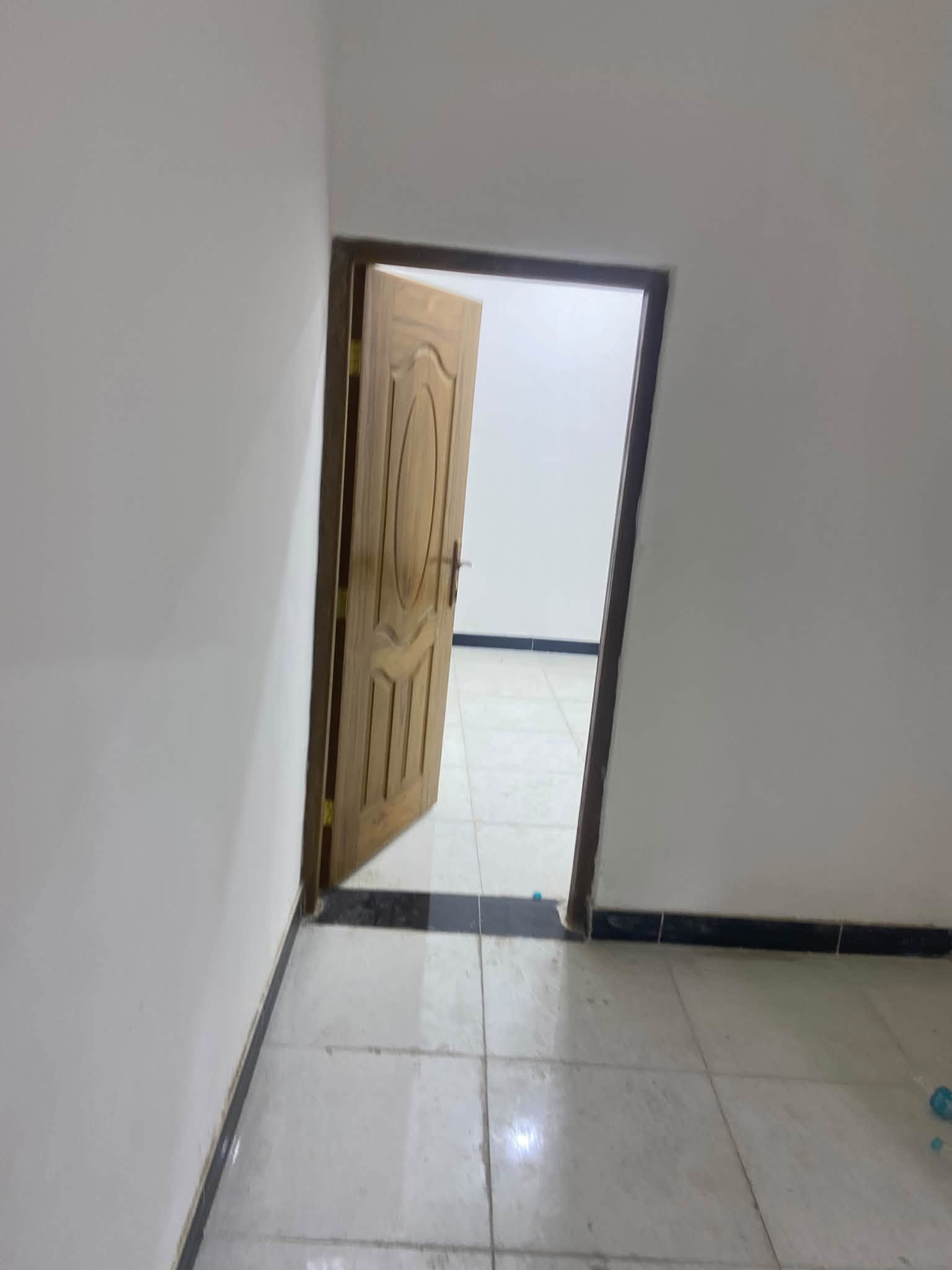 شقة حديثة البناء في الخضراء قرب جامع العشره المبشرين بمساحة كبيره 200
تحتوي الشقه على استقبال ومطبخ وغرفتين منام 

سعر الايجار 650

للاستفسار ***********
