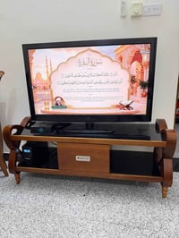 ميز بلازما + بلازما السعر ٣٥٠ الف المكان كرادة 07719116732