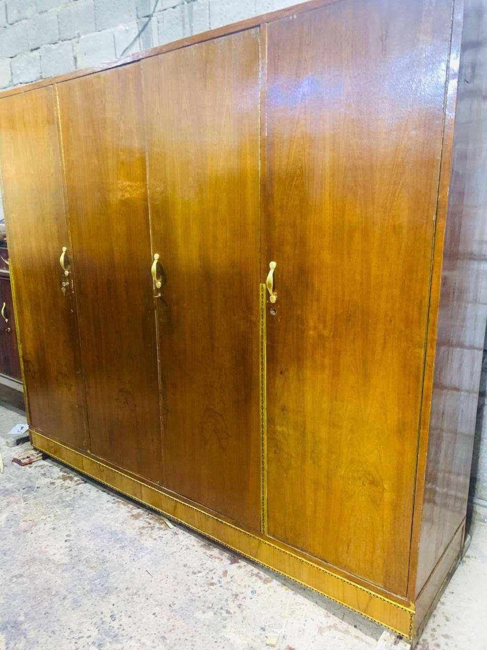 كناتير 4بوب حطاطة سعر الواحد210الف
كنتور 3بوب حطاطة السعر 185الف
كنتور 3بوب حطاطة السعر 160الف
كنتور بابين جديد السعر220الف
بوفيه متر 85سنتم حطاطة السعر 80الف
بوفيه مترين حطاطة السعر75الف 
العنوان التاميم القادسية الأولى شارع المشاتل 
للاستفسار***********
