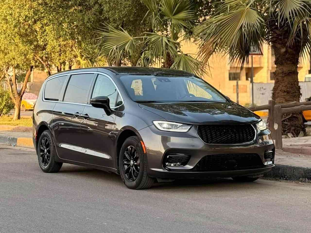🚨 للبيع | كرايسلر باسيفيكا 2023 🔥
📍 الموقع: بغداد -حي القاهرة قرب اسلحة البرق
مزاد VIP CAR

✨ المواصفات:
🔹 تشغيل بصمة + تشغيل عن بعد
🔹 كشنات كهرباء
🔹 بيبان كهرباء + الجنطة كهرباء
🔹 شاشة + كاميرا خلفية
🔹 إنارة LED أمامية + بك لايت LED
🔹 داخل جلد فخم
🔹 رادار أمامي + نظام تحديد المسار
✅ الضرر موضح بالصور 
📏 ماشية: 61 ألف ميل

💰 السعر: 190 ورقة  🔥 بيها مجال

📞 للاستفسار: ***********

⸻

📢 يتوفر عرض السيارات للبيع في صفحتنا – وموديلات متعددة من الباسيفيكا وغيرها موجودة حالياً!
