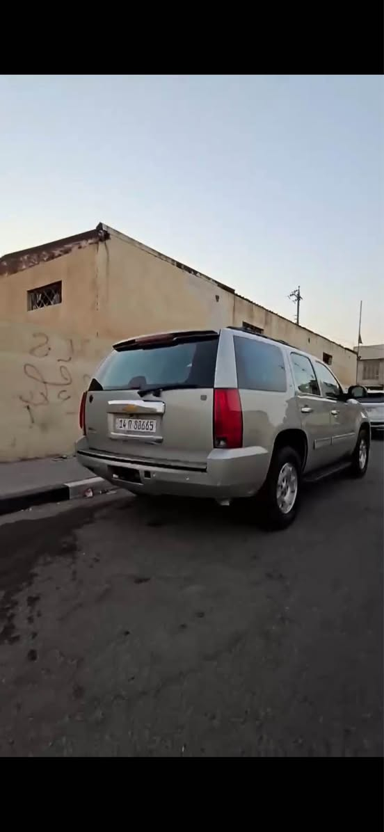 تاهو 2014 للبيع وارد خليجي مكفولة كفالة عامة  
السعر 275$ قفل . 
للاستفسار والتفاصيل يرجى الاتصال ع الرقم الاتي : 
*********** الزبير, البصرة
