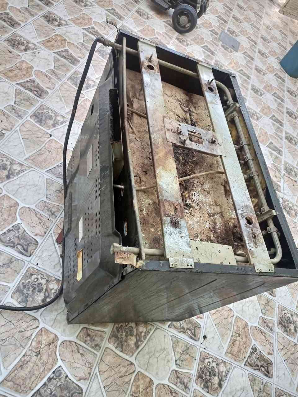 اخوتي اخوكم حميدالمعموري تصليح كافت أنواع الطباخات عين ضعيفه اقويه واذا تهيس هم اسويه الفرن كذلك //أي شكالات بل طباخ اجيك للبيت اسوي فقط محافظة ديالى اتصل واني بخدمتك ***********
