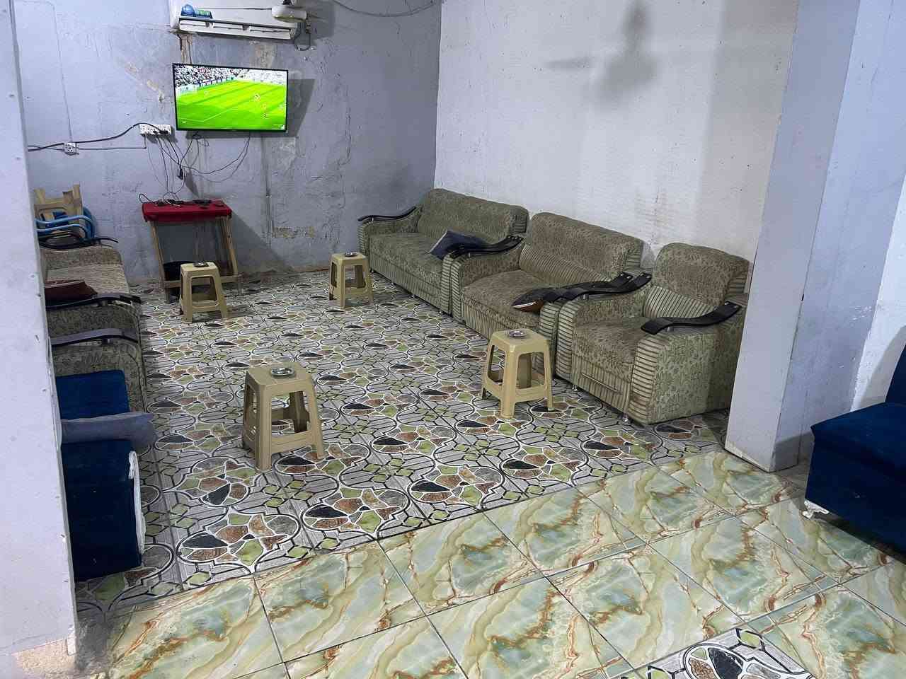 السلام عليكم
كوفي شووب للبيع جاهزه نقصها ترتيبات بسيطه جداً العنوان خلف علوة الحفرية نهاية شارع الدكتورة نوارس 
للاستفسار ***********
