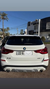 BMW X3  2021 وارد امريكي بدون ايرباك حادثها دعاميه وشخوط خفيفه بالبنيد...