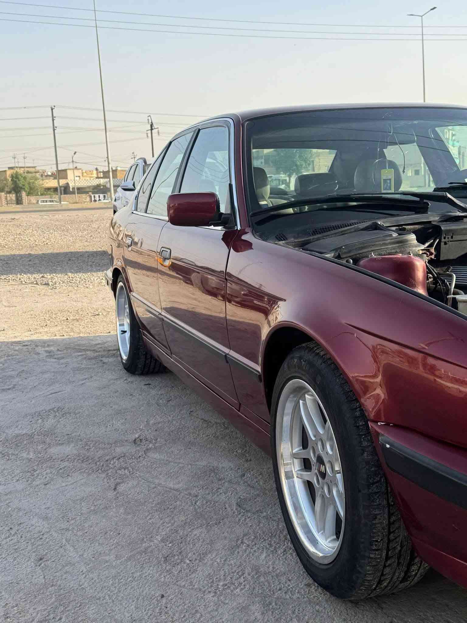 السلام عليكم
BMW 

لون ماروني كرزي 🍒 

وجه دخاني حاويه 🦾

بجم عريض دعاميات M

رقم دولي الجديد تحويل مباشر

محرك مسكر عدل 🏮 كير اوتماتيك 

#مديل  93  #اربيل  

هزة 2027/8

سنوية جديده 203‪0/11/30

كشنات جلد جديد 

كهربائيات وضفيره جديد حاوية. 

تخم تاير جديد وكالة الأصلي 

ويل M  ام حاوية جديد 🆕 

ريمونت تقفيل 🔒 

كير مكينه جديد بدون مراوح وشلعه

ارفلو حاوية

أناره و كهرباء ⚡️ كله شغال

تبريد جاهز 🧊 

#مكفوله من الحادث مصبوغه #جماليه

 حداديه امامي خلفي جديد

اكسل جديد سياره خير من الله 

السعر 53 وبيها مجال بسيط 

مكاني واسط العزيزية 

اتصال ☎️  077‪24909071 / 078‪06233633
