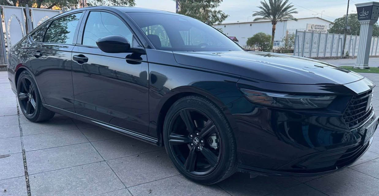 للبيع – Honda Accord Hybrid Sport L موديل 2024 
2.0 Hybrid
اللون: أسود ملكي 
• العداد: 35000 كيلو
• الترقيم: بغداد
• صبغ قطعة واحدة فقط– باب السائق
• صور الحادث + مرفقة مع المنشور
ايرباك بردة فقط بجم كبس
• بصمة تشغيل + دخول ذكي
• رادار أمامي + تحديد مسار
• نظام النقطة العمياء
• فتحة سقف
• لايت زينون
• مقاعد جلد
• مقاعد كهربائية
• تدفئة المقاعد الأمامية
مكانها بغداد الغزالية
ابو ياسر ***********
السعر 19700$ بغداد, العراق
