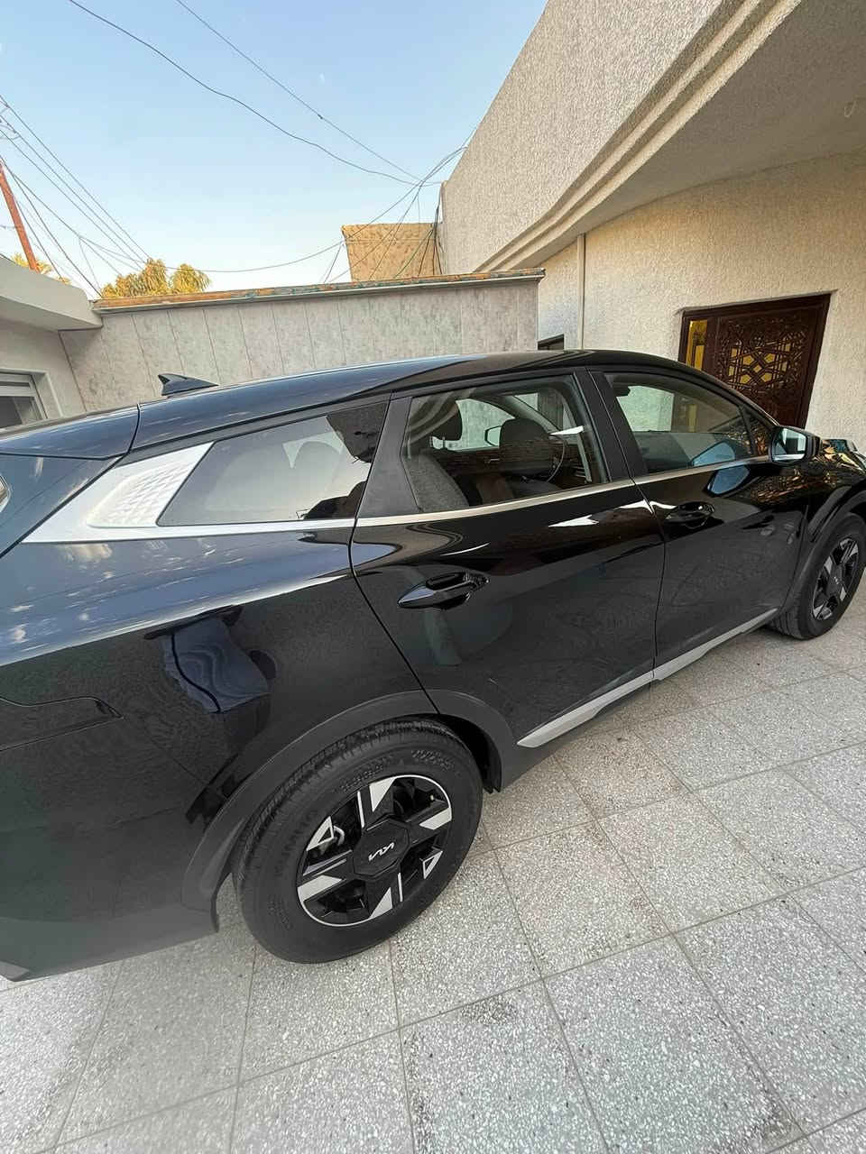 2026 LX FWD وارد أمريكي بمحرك 2.5 GDI:
دخلت للعراق بتاريخ 2026/5/5

* ⚙️ الكير: أوتوماتيك 8 سرعات
* 🔧 نوعه: Torque Converter Automatic (8AT)
* 🚗 الدفع: أمامي FWD
* 🔥 المحرك: 2.5 لتر GDI، 4 سلندر 

حساسات امامي خلفي
شاشة كار بلي متصلة
التبريد قطعتين لمس
اوتو هولد
اوتو ستوب  
اوتو باركينك
3 وضعيات قيادة

السعر 220$

السيارة كاملة مكملة مابيها اي نقص شغل واطلع دهن بانزين 

مكانها الزعفرانية *********** اتصال او واتساب
