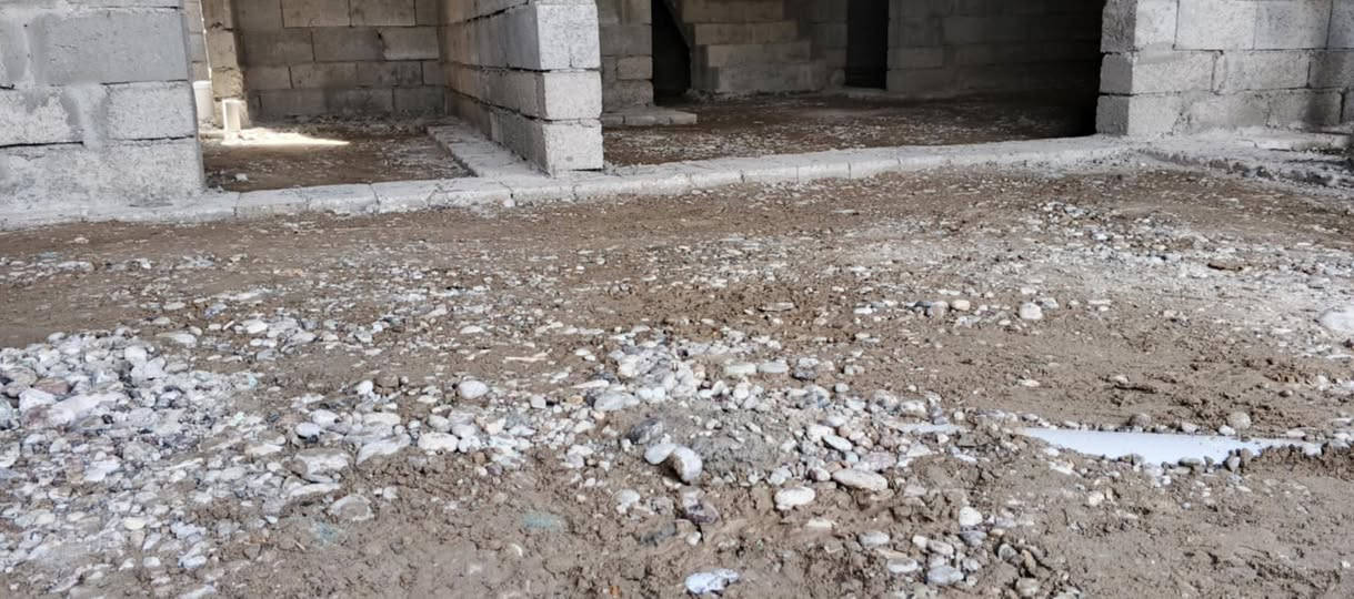 أسطه ابو عدنان تعديلات الكاع
فرش حصو حادله
 تنظيف البيوت هيكل تنظيفات 
مكاني كركوك  *********** واتساب

