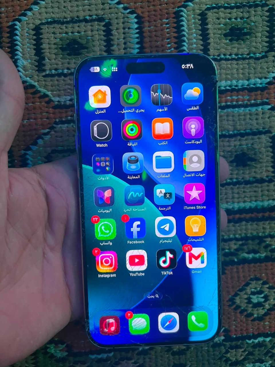 السلام عليكم ايفون 15 برو ماكس بطاريه ٩٢ بلادي لامبدله ولا مرفوعه الحهاز مبدل شاشه وحاليا مفلشه يحتاجلها تبديل بس شغال الجهاز وكلشي مابي فيس ايدي شغال وشاشه ٣ خيارات  للعلم هذه الازرك والاخضر الي بلشاشه هايه اضويه السقف عاكسه الذاكره ٢٥٦ السعر ٦٥٠ بي مجال بسيط جدا الجهاز مثل مموضح بالصور المكان ناصريه الغراف ***********
