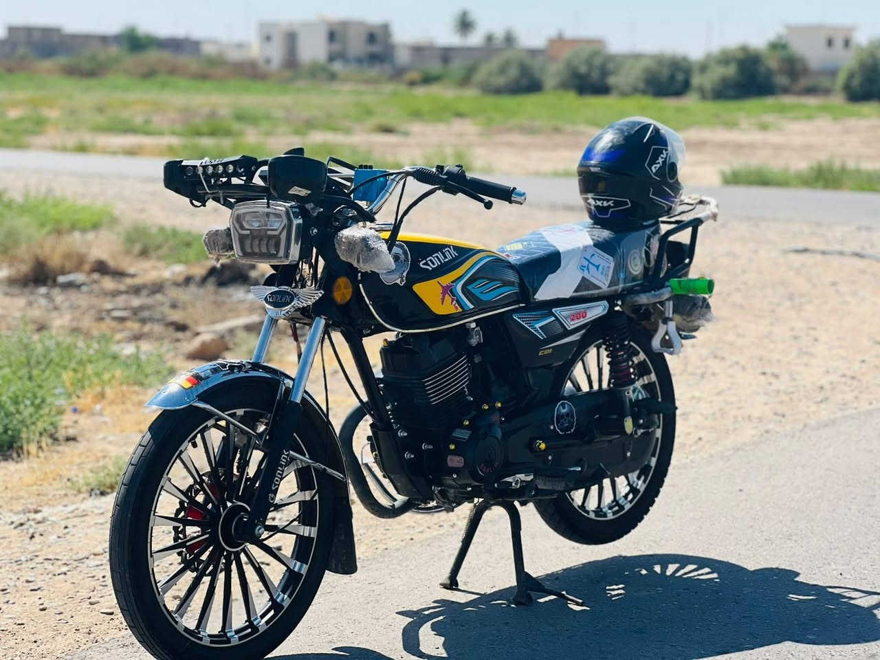 السلام عليكم للبيع فقط سيفان موديل25 
 ضاغطه وزنجيل محرك شرط ما مفتوح موطور نضيف فول نشاط ومعدل  تفاصيل اكثر اتصل ***********
