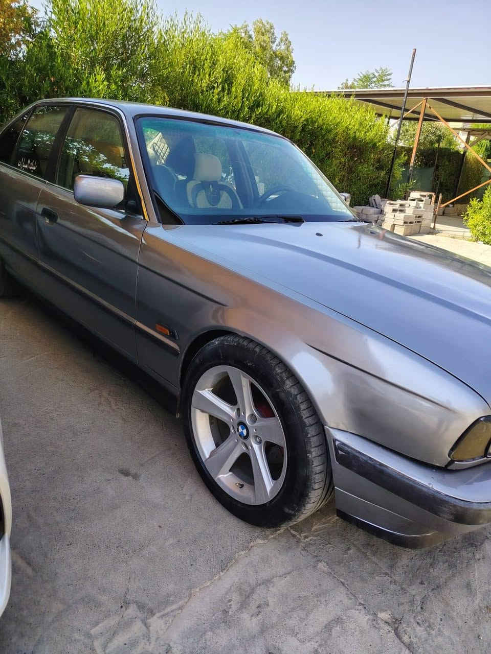 بيم دبليو موديل 1992 كير عادي 525 بيلادي كير و مكينه بشرت بي دعم و ليدران سبوغ عام لو جواني  سنوي حتا 2029 نوي رقم نوي  تحويل بشرت  شوين هولير رقم  *********** أربيل, العراق
