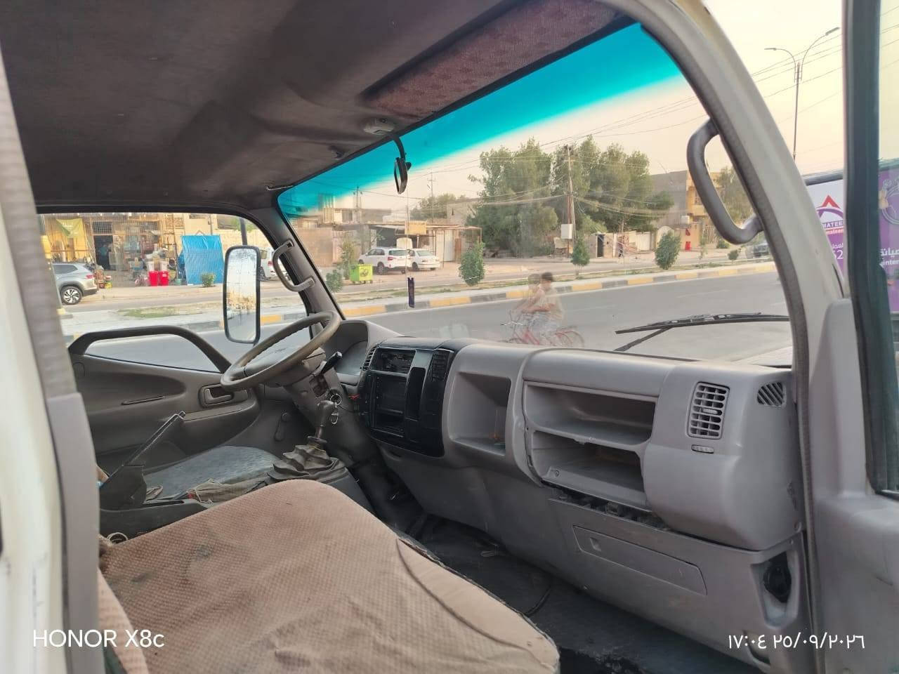 السلام عليكم
للبيع كنتر حمل   رقم كربلاء موديل ٢٠٠٨
للستفسار ***********

نص مكتوب في الصور:
- HONOR X8c
- ١٧:٠٥ ٢٥/٠٩/٢٠٢٦
- ١٧:٠٤ ٢٥/٠٩/٢٠٢٦
- HONOR X8c 17:04 2025/09/26
- ١٧:٠٣ ٢٥/٠٩/٢٠٢٦