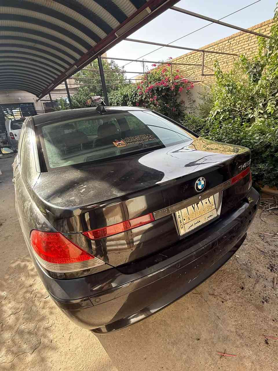 للبيع سيارة BMW الفئة السابعة (745i - باخرة) موديل 2004، محرك 8 سلندر قوي وناعم. ​المحرك والكير: حجم 745 بحالة ممتازة  حدادية جديدة بالكامل. ​تبريد ثلج  دواخل سوده جديدة ونظيفة جداً . تخم تاير جديد. ​بيها قطعه صبغ حسب علمي، ابيع حزام (غير مفحوصة سونار). الرقم: البصرة. ​الموقع: ميسان  السعر: 110 ورقة ($11,000) ومجال بسيط للجادين فقط. للتواصل والاستفسار (اتصال / واتساب): ***********
