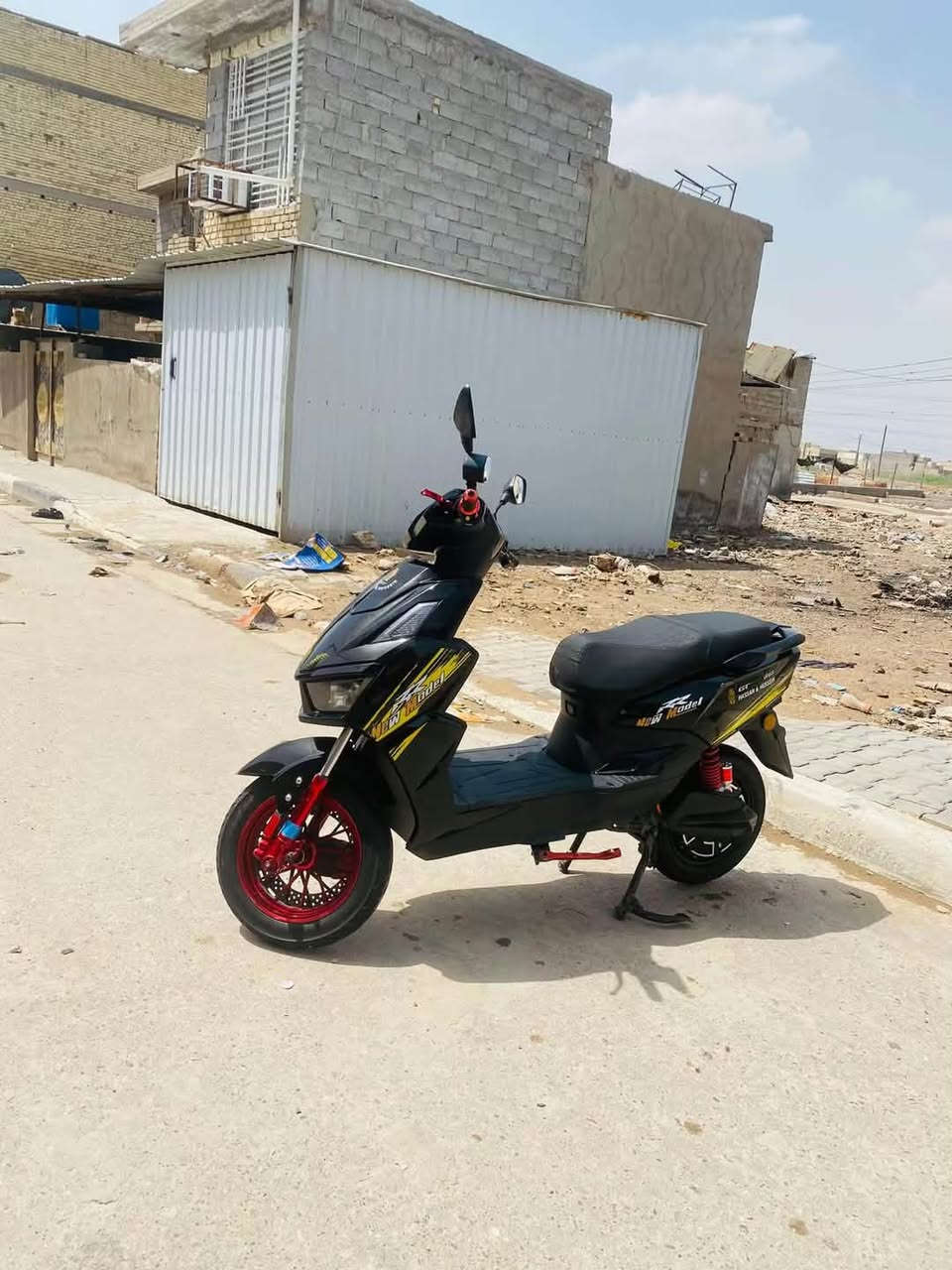 سلام عليكم دراجه شحن لل بيع بطاريه ليثيوم الدرجه مزوده بيه نظام Rرجوع لل خلف بيه لايت عالي ناصي رماش بيه دبل اشره السعر 900وبيه مجال الشراي يراسلني على هاذه الرقم ***********
