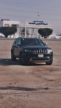 جراند شيروكي • ٢٠١١ • محرك ٥٧٠٠