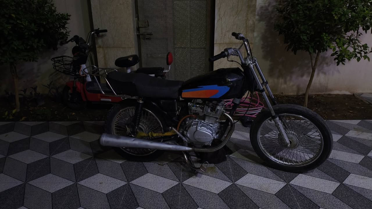 رشه موديل 2020 طافيه كاطعه نار ابيع كوم حديد 150 بيهه مجال كامله تجفيت قبل شهر جديد 
كاطعه نار وبيهه نواقص بسيطه ***********
